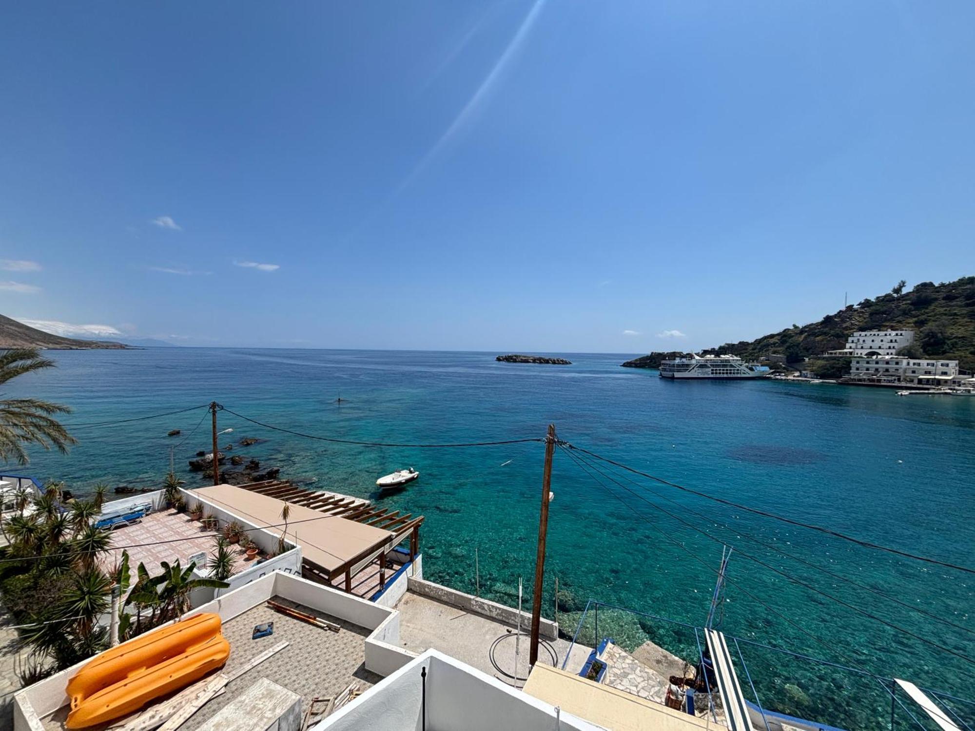 Scirocco Rooms Лутро Екстериор снимка