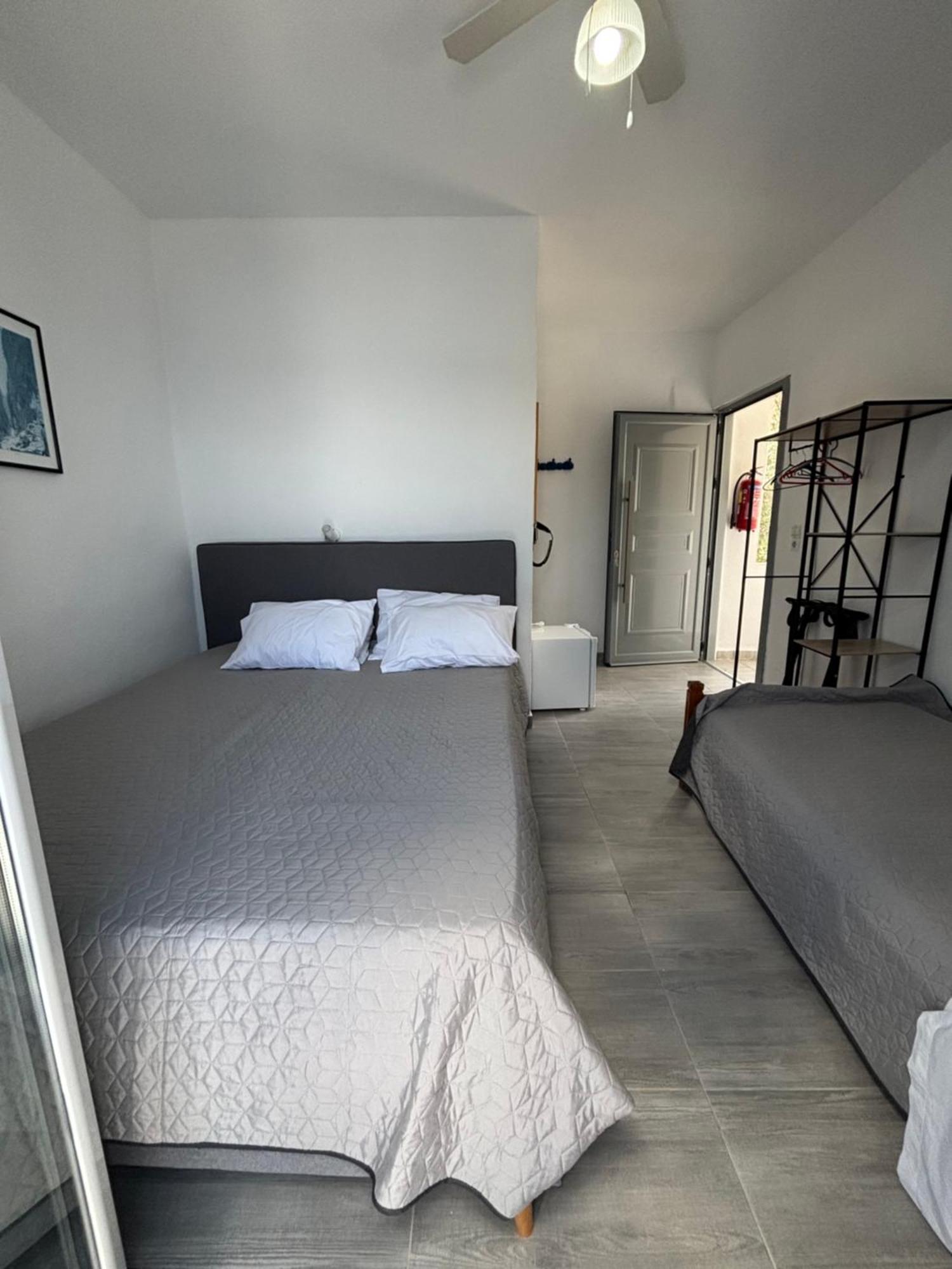 Scirocco Rooms Лутро Екстериор снимка
