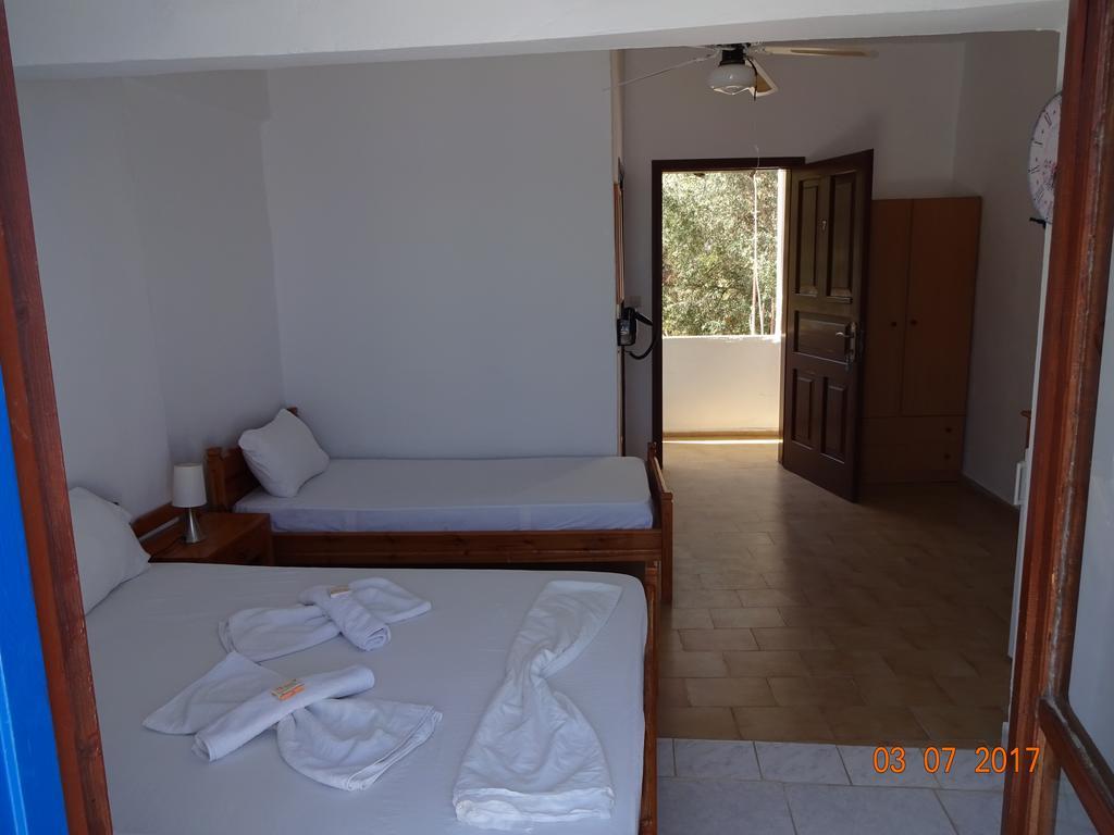 Scirocco Rooms Лутро Екстериор снимка