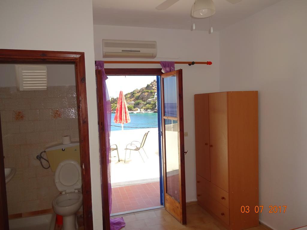 Scirocco Rooms Лутро Екстериор снимка